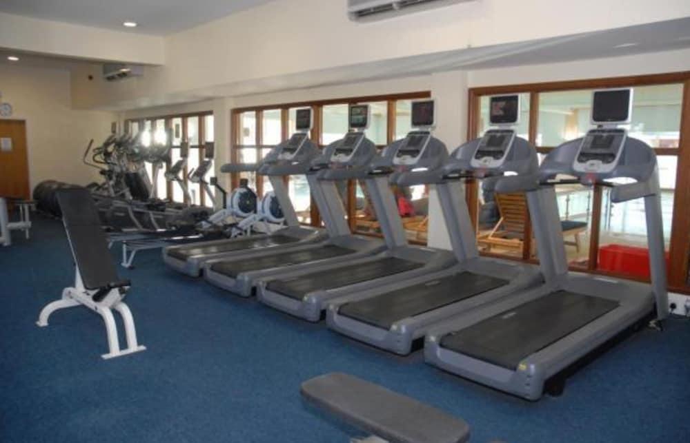 Auburn Lodge Hotel & Leisure Centre Ennis Exterior photo